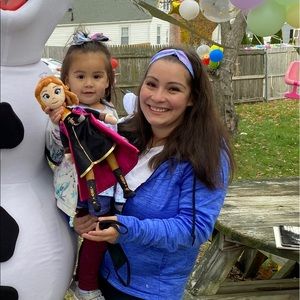 Meet your Posher, Angie